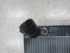 Foto de RADIADOR AGUA AUDI A6 AVANT (4F5) referencia 4F0121251AH foto 4