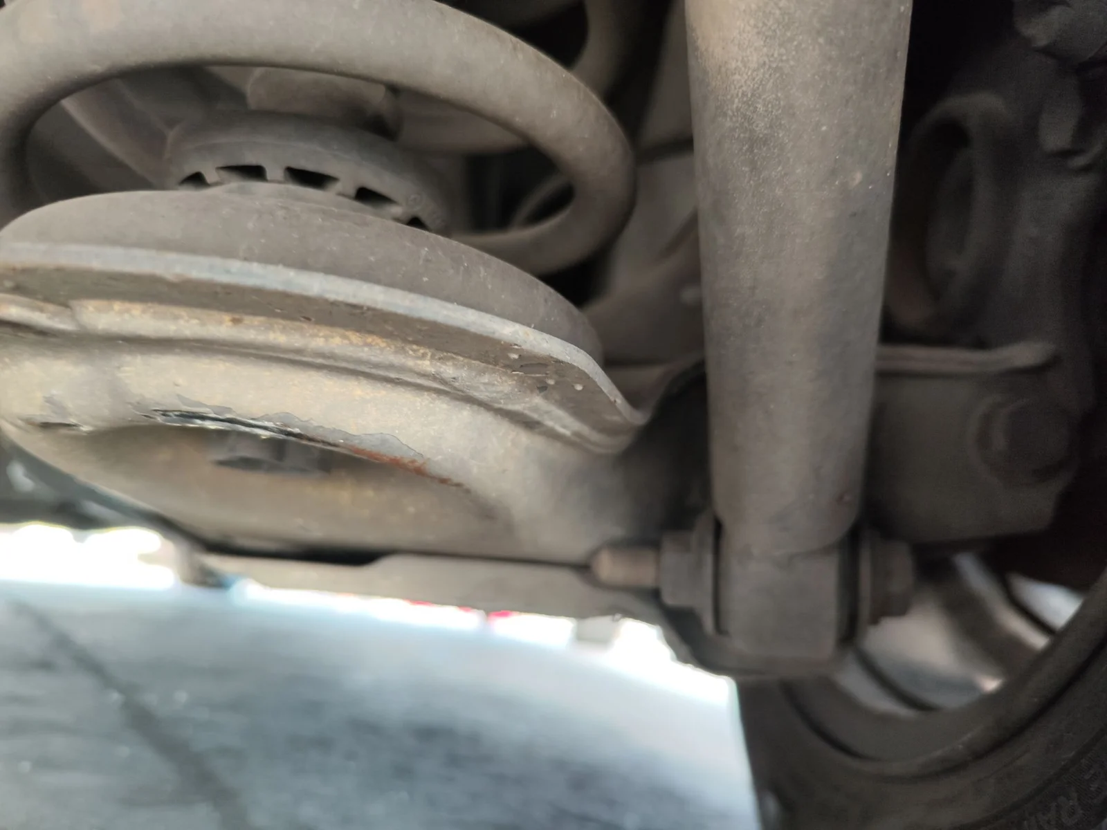 Foto de BRAZO SUSPENSION TRASERO DERECHO MERCEDES-BENZ VITO FURGÓN (447) 1.6 CDI CAT (114 CV / 84 KW) referencia A4473504900