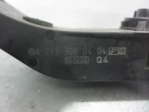 Foto de POTENCIOMETRO PEDAL MERCEDES-BENZ CLK (BM 209) CABRIO referencia A2113000404 foto 3
