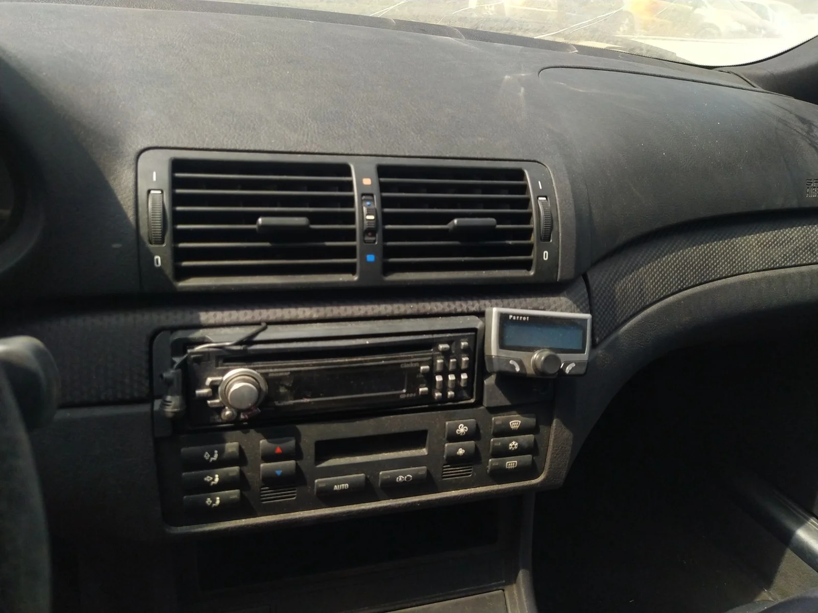 Foto de CALEFACCION ENTERA NORMAL BMW SERIE 3 COMPACTO (E46) 1.8 16V (116 CV / 85 KW)