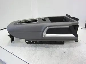 Foto de CONSOLA CENTRAL CITROEN C5 AIRCROSS 1.2 12V e-THP / PureTech (131 CV / 96 KW) referencia 98183646YC foto 7