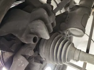 Foto de PINZA DE FRENO DELANTERA DERECHA VOLVO S60 BERLINA 2.4 Diesel (126 CV / 93 KW)