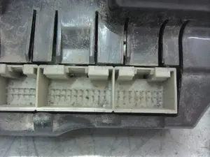 Foto de MANDO CALEFACCION / AIRE ACONDICIONADO AUDI A6 BERLINA (4F2) 2.0 TDI (140 CV / 103 KW) referencia 4F1820043T foto 4