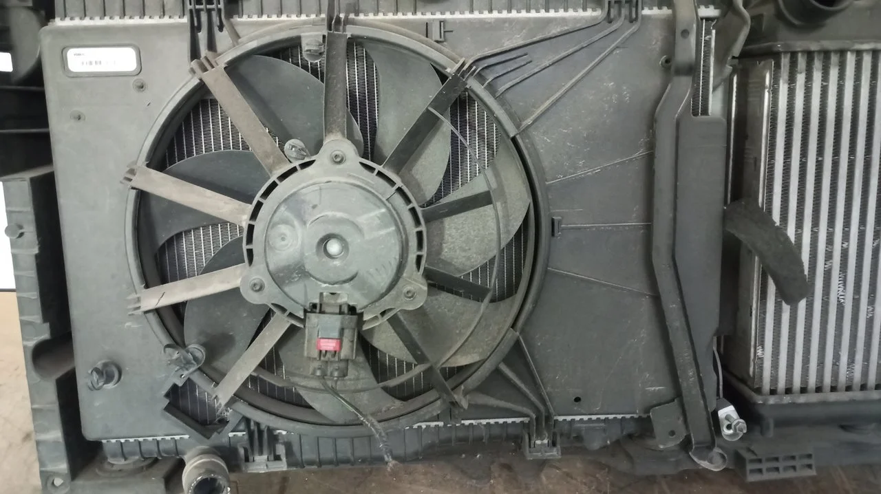 Foto de ELECTROVENTILADOR FORD FIESTA (CNN) 1.5 TDCi CAT (75 CV / 55 KW) referencia 8V518C607CL