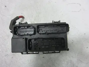 Foto de CAJA RELES / FUSIBLES OPEL CORSA D 1.2 16V CAT (Z 12 XEP / LB4) (80 CV / 59 KW) referencia 13217392 foto 6