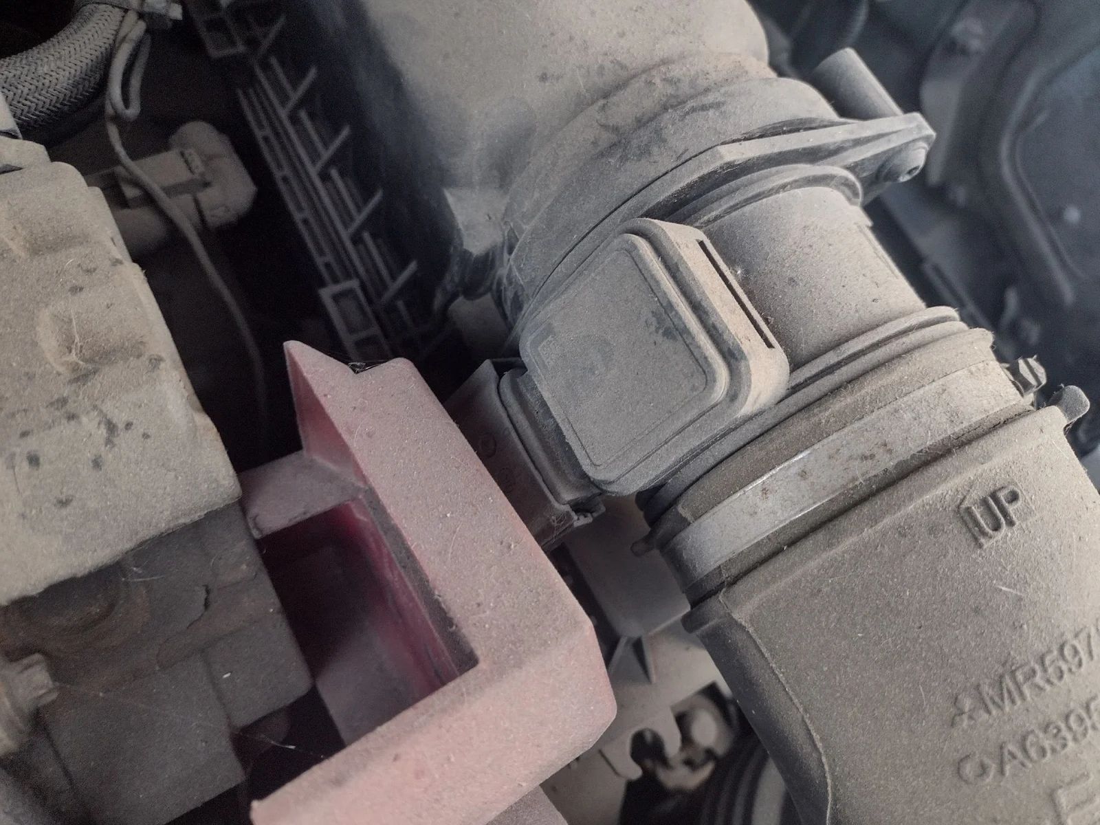 Foto de CAUDALIMETRO MITSUBISHI COLT CZ3 BERL. 5 (Z30A) 1.5 DI-D CAT (95 CV / 70 KW)