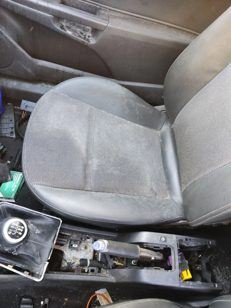 Foto de ASIENTO DELANTERO DERECHO OPEL ASTRA H TWIN TOP 1.9 16V CDTI CAT (Z 19 DTH / LRD) (150 CV / 110 KW)