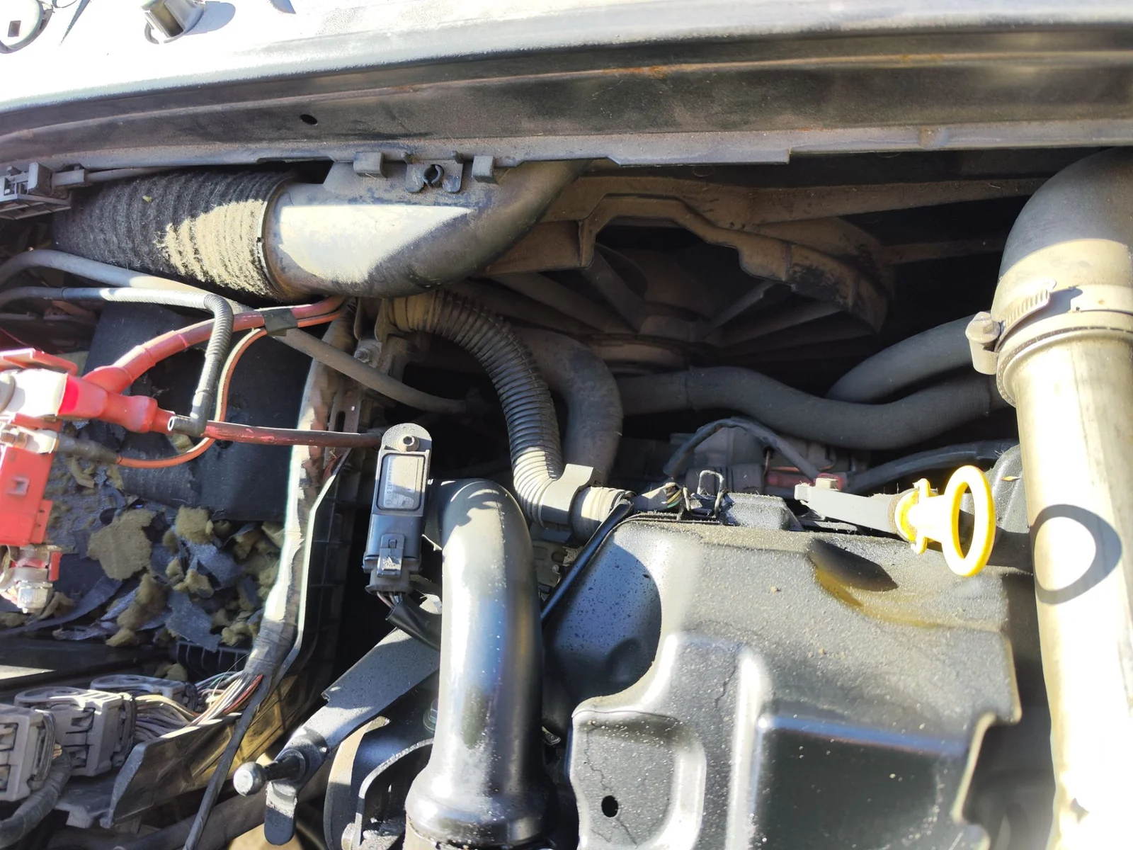 Foto de ELECTROVENTILADOR RADIADOR AIRE ACONDICIONADO RENAULT MEGANE II BERLINA 5P 1.5 dCi Diesel (106 CV / 78 KW)