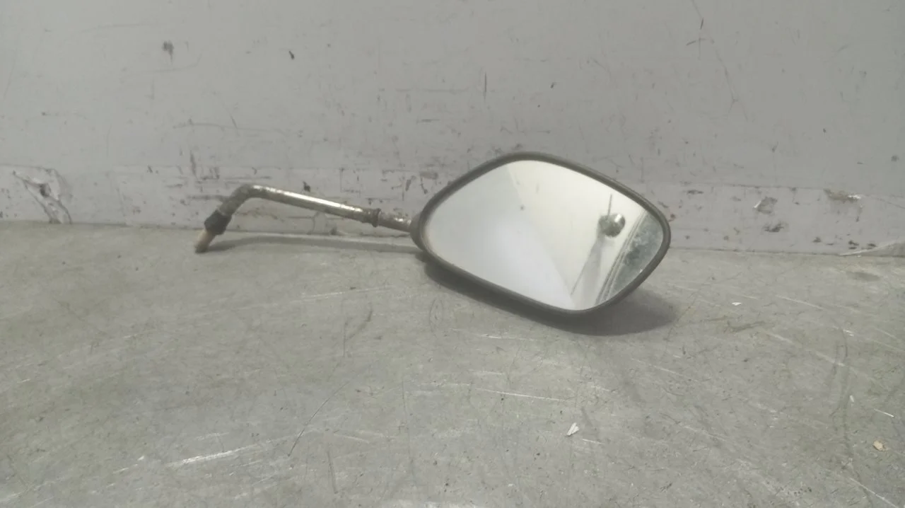 Foto de RETROVISOR DERECHO YAMAHA X-MAX 125 referencia E91005