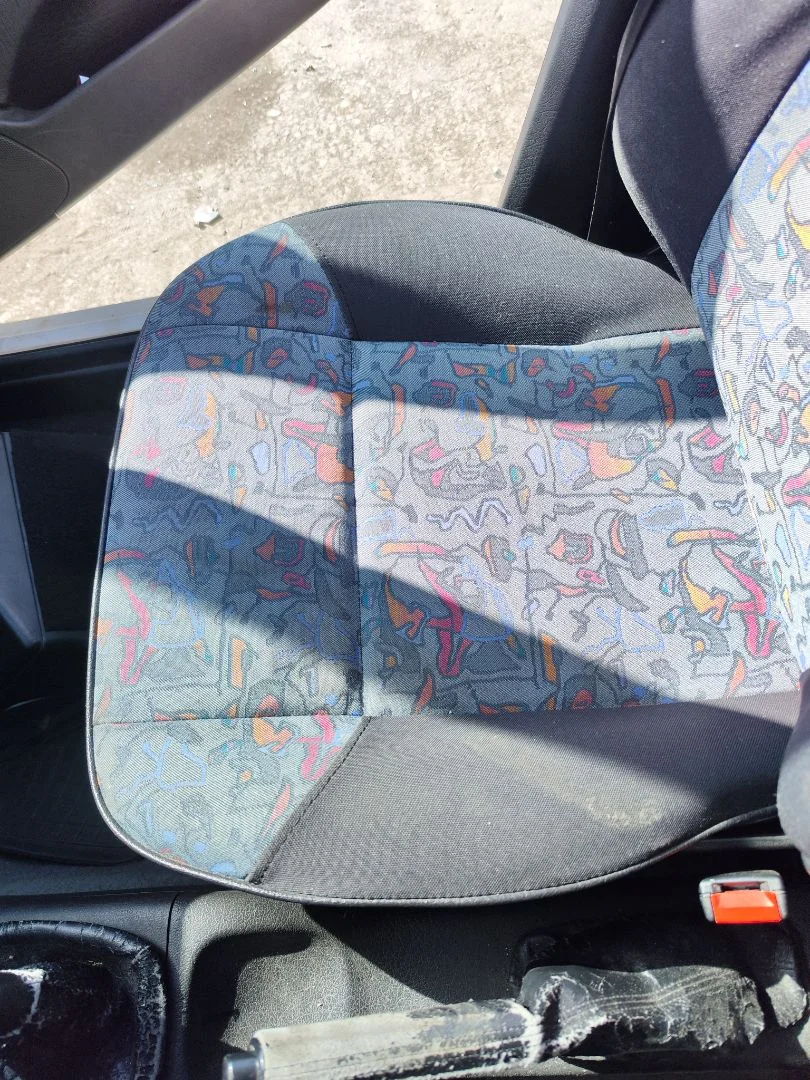 Foto de ASIENTO DELANTERO DERECHO SEAT IBIZA (6K1) 1.4 (60 CV / 44 KW)