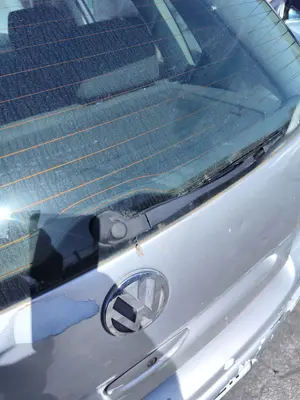 Foto de MOTOR LIMPIA TRASERO VOLKSWAGEN POLO IV (9N1) 1.4 16V (75 CV / 55 KW)