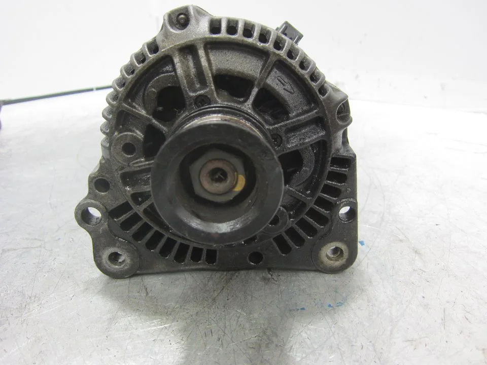 Foto de ALTERNADOR SEAT IBIZA (6K1) referencia 028903025H