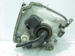 Foto de FARO DERECHO SUZUKI WAGON R + (RB/MM) 1.3 16V CAT (76 CV / 56 KW) referencia 3510083E00 foto 8