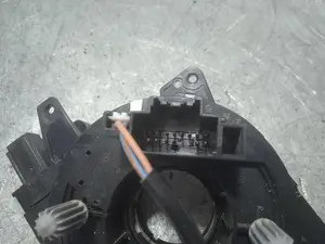 Foto de ANILLO AIRBAG FORD FOCUS BERLINA (CEW) 1.0 EcoBoost CAT (125 CV / 92 KW) referencia ZWAC30123A foto 2