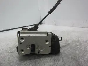 Foto de CERRADURA PUERTA TRASERA IZQUIERDA RENAULT SCENIC III (JZ) 1.6 16V (110 CV / 81 KW) referencia 119333 foto 8