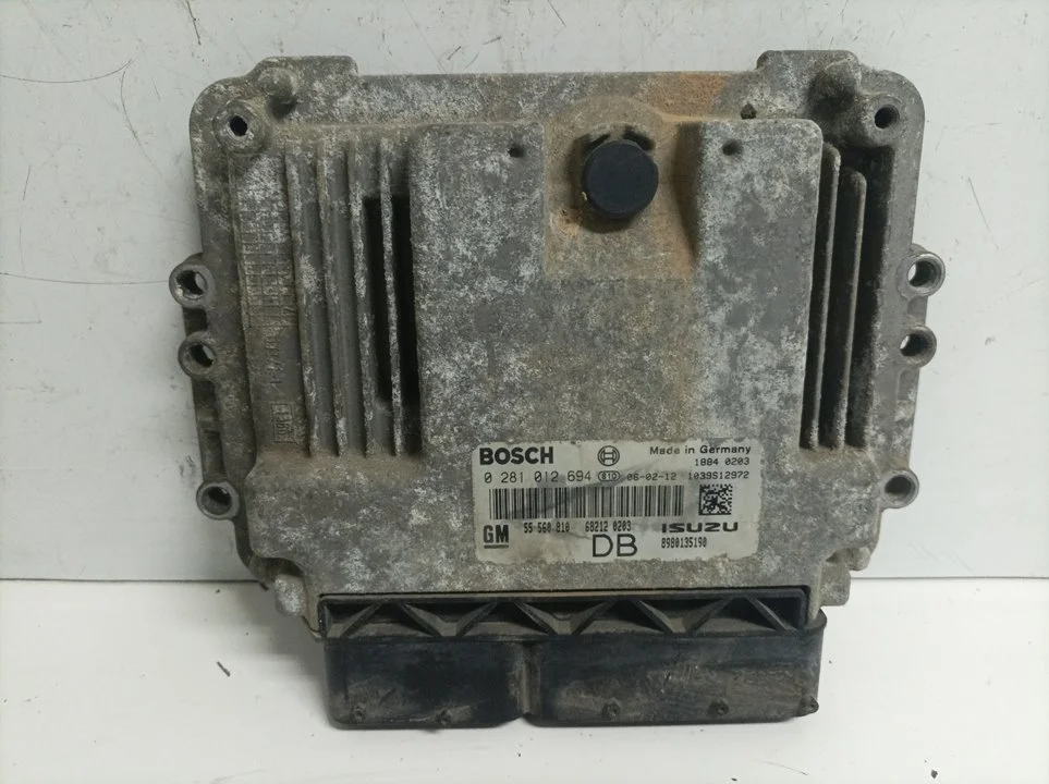 Foto de CENTRALITA MOTOR UCE OPEL ASTRA H BERLINA referencia 0281012694