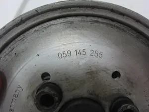 Foto de BOMBA DIRECCION VOLKSWAGEN PASSAT BERLINA (3B3) referencia 059145255 foto 3