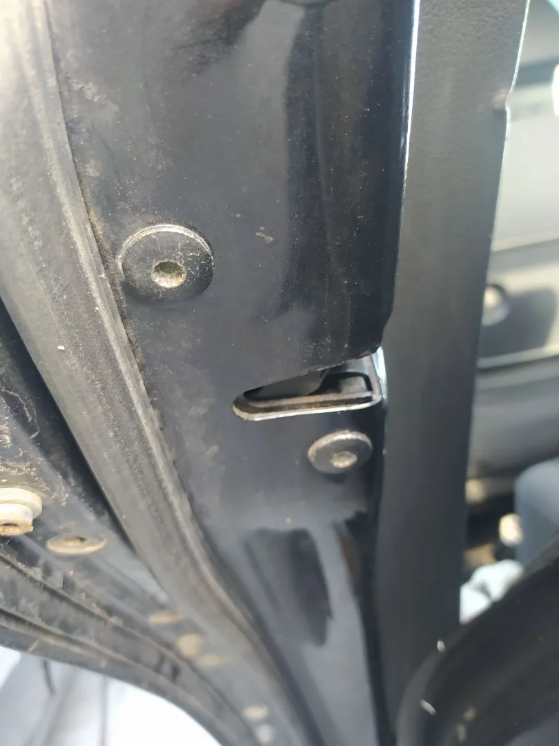 Foto de CERRADURA PUERTA TRASERA IZQUIERDA VOLKSWAGEN GOLF PLUS V (5M1) 1.9 TDI (105 CV / 77 KW)