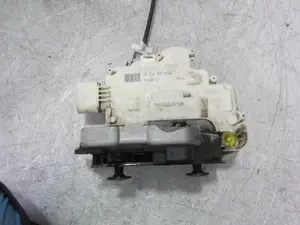 Foto de CERRADURA PUERTA DELANTERA IZQUIERDA PORSCHE CAYENNE (TIPO 92A) referencia 8J1837015A foto 2