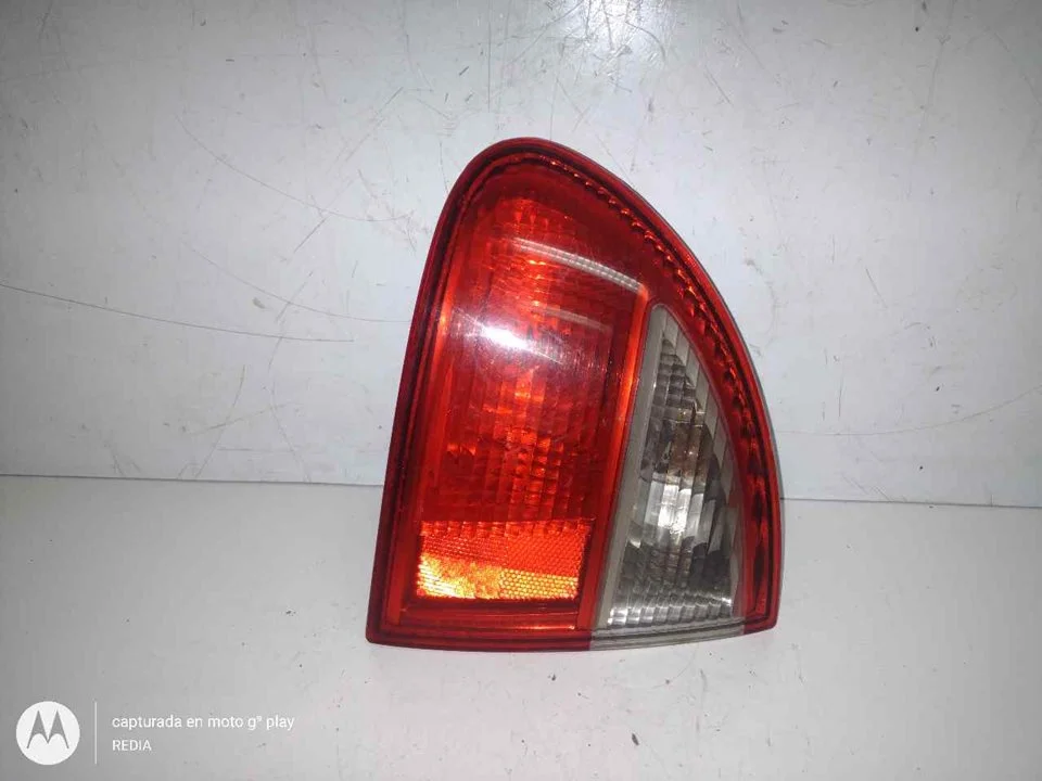 Foto de PILOTO TRASERO IZQUIERDO SEAT LEON (1M1) referencia 1M6945111