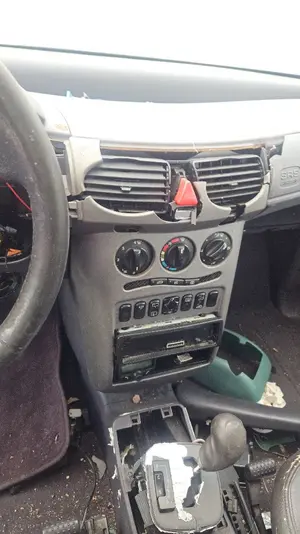 Foto de CALEFACCION ENTERA NORMAL MERCEDES-BENZ CLASE A (BM 168) 1.6 CAT (102 CV / 75 KW)
