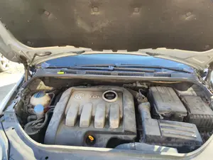 Foto de TORPEDO VOLKSWAGEN GOLF PLUS V (5M1) 1.9 TDI (105 CV / 77 KW)