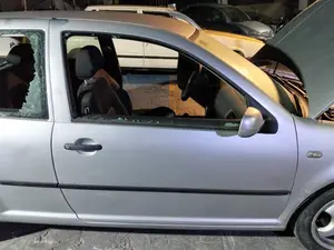Foto de PUERTA DELANTERA DERECHA VOLKSWAGEN GOLF IV BERLINA (1J1)(10.1997)