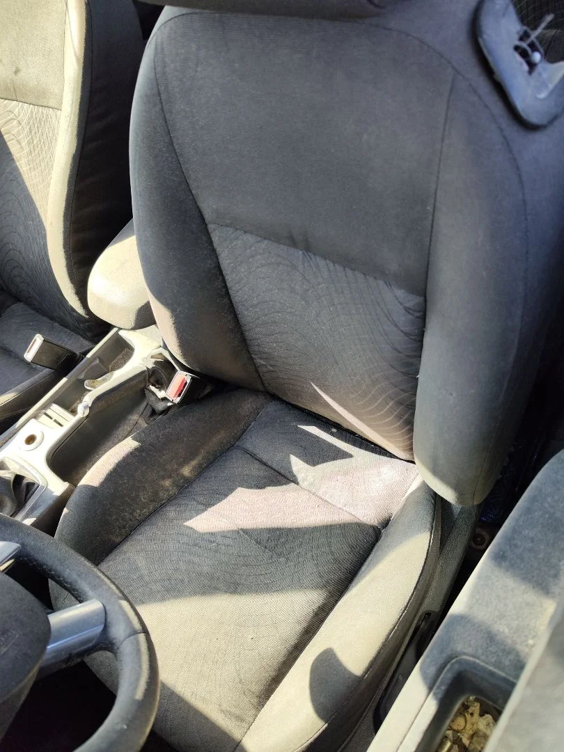 Foto de ASIENTO DELANTERO IZQUIERDO FORD FOCUS CABRIO (CA5) 2.0 TDCi CAT (136 CV / 100 KW)