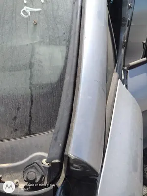 Foto de BRAZO LIMPIA DELANTERO DERECHO SEAT LEON (1P1) 1.9 TDI (105 CV / 77 KW) referencia 1P0955410A FKZ