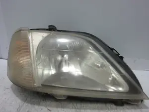 Foto de FARO DERECHO DACIA LOGAN 1 1.6 CAT (87 CV / 64 KW) referencia 8200211006