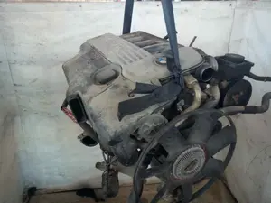 Foto de MOTOR COMPLETO BMW SERIE 5 BERLINA (E39) 2.5 24V Turbodiesel CAT (163 CV / 120 KW) referencia 256D1 foto 9
