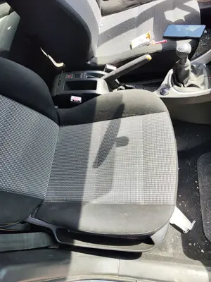 Foto de ASIENTO DELANTERO DERECHO PEUGEOT 307 BERLINA (S2) 1.4 16V CAT (KFU / ET3J4) (88 CV / 65 KW)
