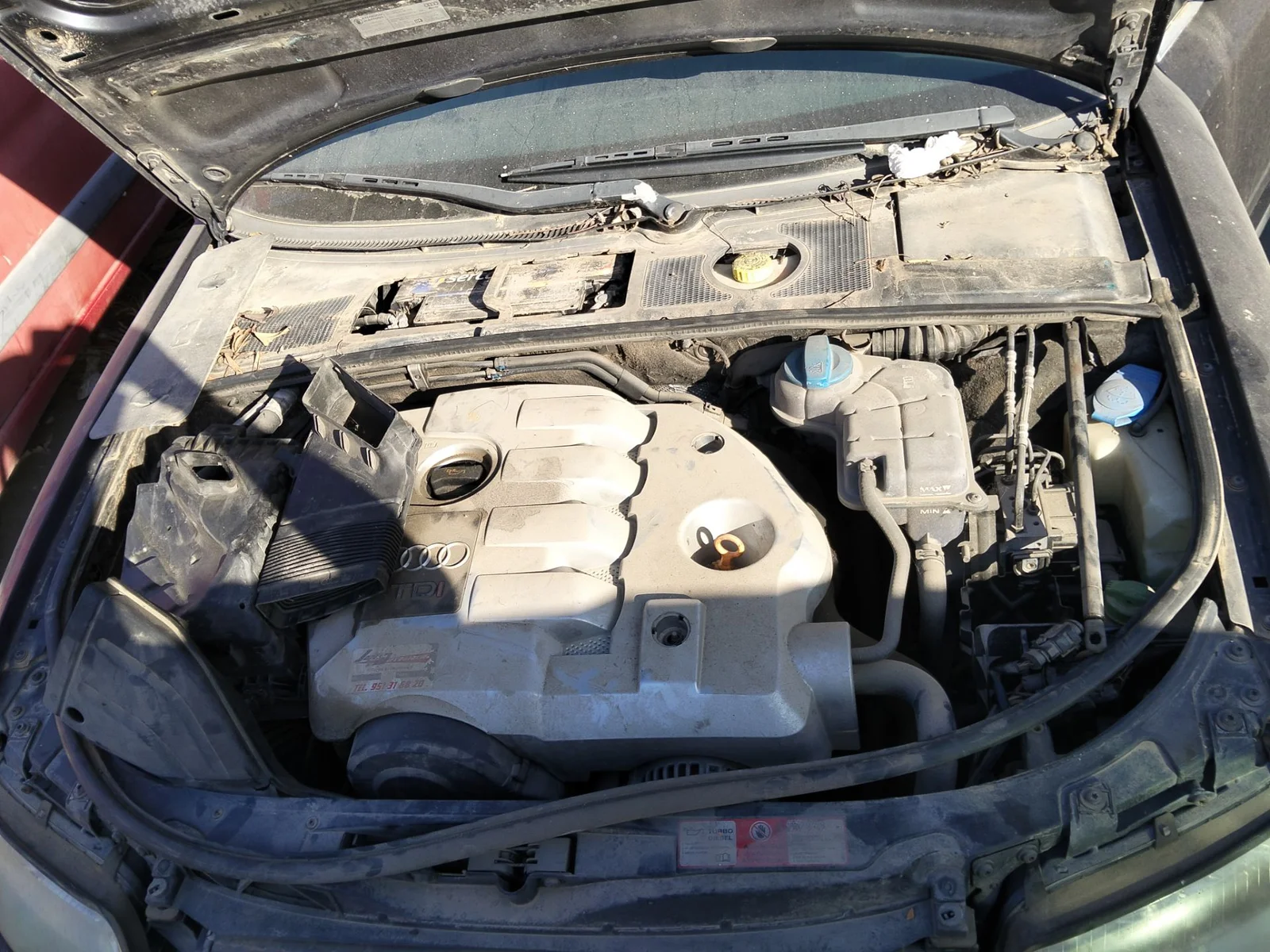 Foto de MOTOR COMPLETO AUDI A4 BERLINA (8E) 1.9 TDI (131 CV / 96 KW) referencia AWX