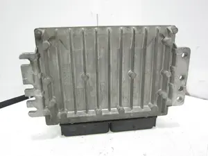 Foto de CENTRALITA MOTOR UCE RENAULT MEGANE I FASE 2 COUPE (DA...) 1.6 (107 CV / 79 KW) referencia 7700114503 foto 4