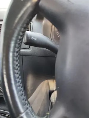Foto de MANDO INTERMITENTES VOLKSWAGEN GOLF IV BERLINA (1J1)(10.1997) 1.9 TDI (131 CV / 96 KW)