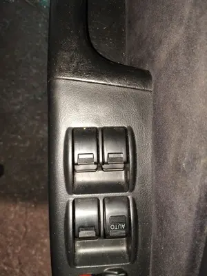 Foto de MANDO ELEVALUNAS DELANTERO IZQUIERDO HONDA ACCORD BERLINA (CG7-9/CH1-7)