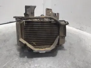 Foto de RADIADOR AGUA HONDA FES /SH /SES /DYLAN /PS   125 125 cm3 - 10 kW CAT-U (14 CV / 10 KW) referencia 19010-KTF-641