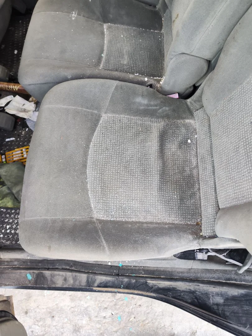 Foto de ASIENTOS TRASERO IZQUIERDO RENAULT SCENIC I (JA...) 1.9 dCi Diesel CAT (102 CV / 75 KW) referencia 7701710564