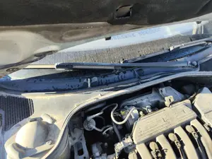 Foto de BRAZO LIMPIA DELANTERO DERECHO RENAULT LAGUNA II (BG0) 1.8 CAT (120 CV / 88 KW)