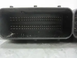 Foto de CENTRALITA MOTOR UCE BMW SERIE 3 COMPACTO (E46) M47N204D4 referencia 0281010565 foto 4