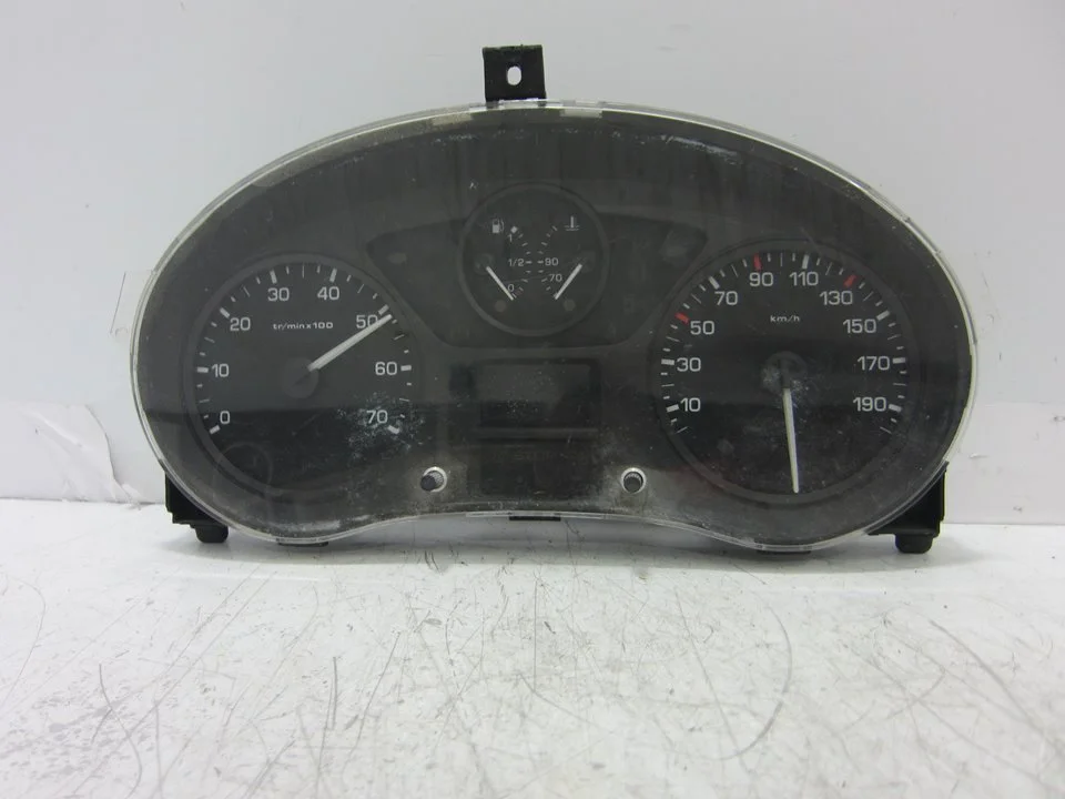 Foto de CUADRO INSTRUMENTOS PEUGEOT EXPERT FURGÓN 1.6 HDi FAP (90 CV / 66 KW) referencia 555001310104