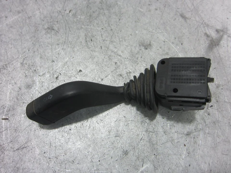 Foto de MANDO INTERMITENTES OPEL COMBO (CORSA B) 1.7 Diesel (60 CV / 44 KW) referencia 90221174
