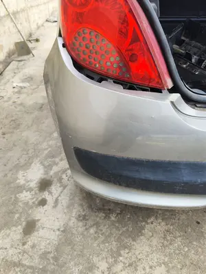 Foto de PILOTO TRASERO IZQUIERDO PEUGEOT 207 CC CABRIO-COUPÉ 1.6 16V (120 CV / 88 KW)