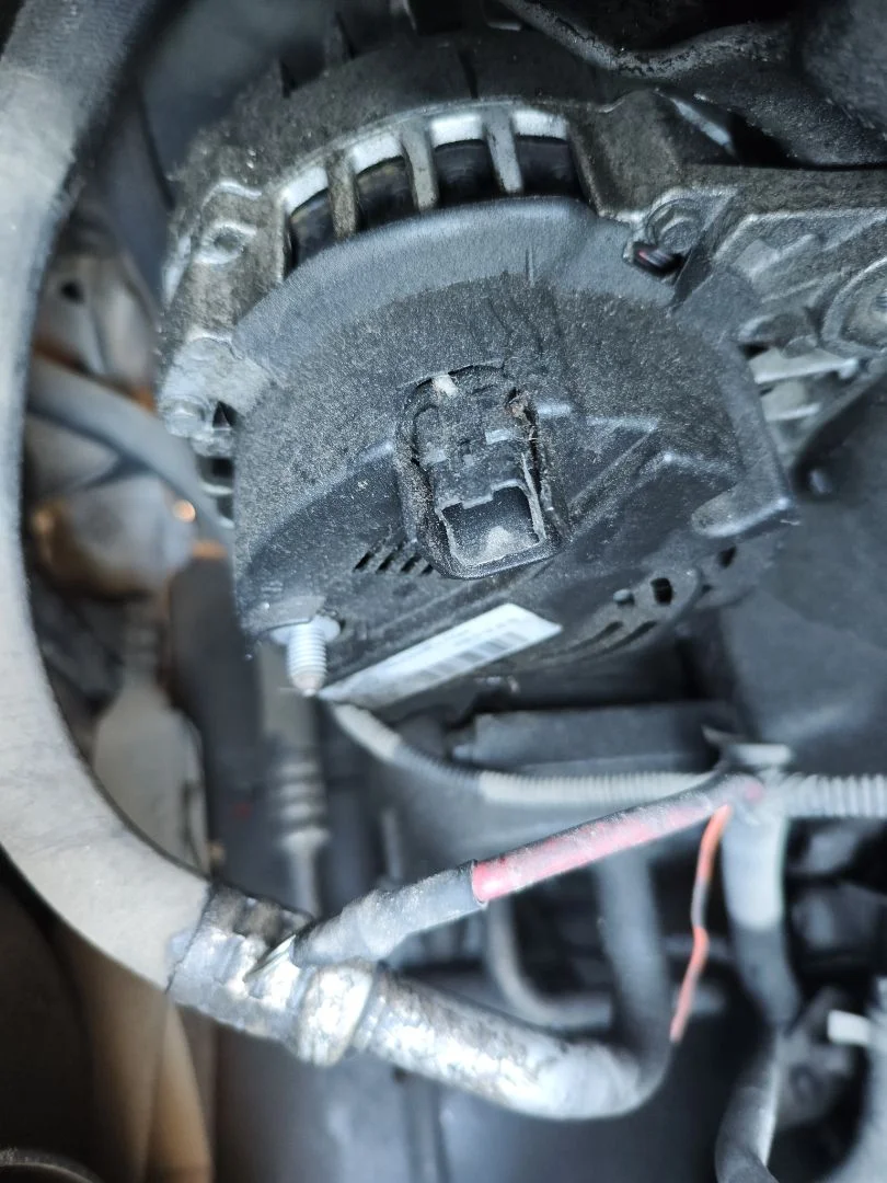 Foto de ALTERNADOR RENAULT LAGUNA II (BG0) 1.8 CAT (120 CV / 88 KW)