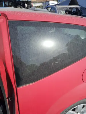 Foto de LUNA CUSTODIA TRASERA IZQUIERDA CITROEN C2 1.4  (73 CV / 54 KW)