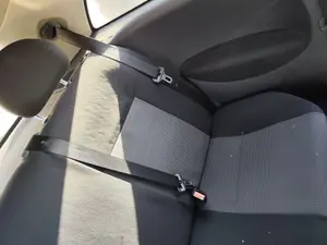 Foto de ASIENTO TRASERO MEDIO OPEL CORSA C 1.2 16V CAT (Z 12 XEP / LB4) (80 CV / 59 KW)