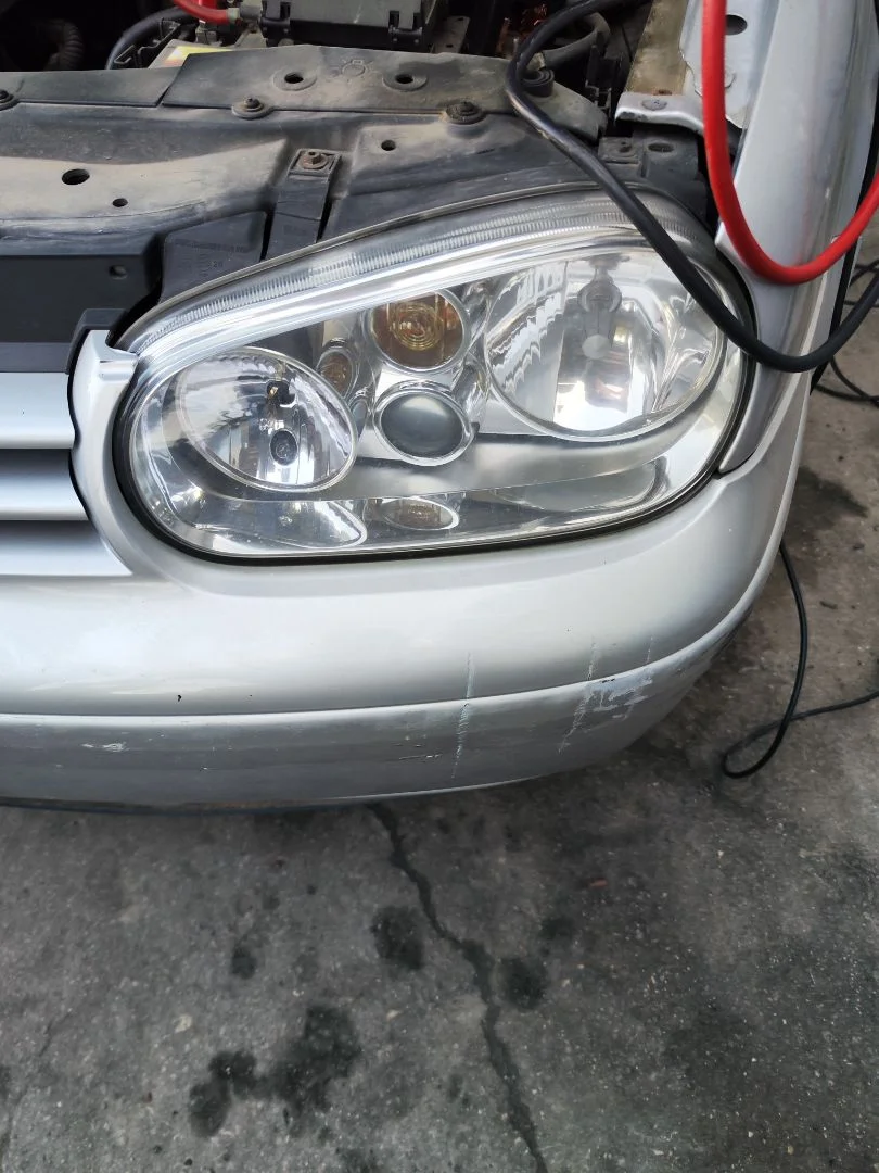 Foto de FARO IZQUIERDO VOLKSWAGEN GOLF IV BERLINA (1J1)(10.1997) 1.9 TDI (110 CV / 81 KW) referencia 1J1941017K