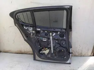 Foto de PUERTA TRASERA IZQUIERDA PORSCHE PANAMERA (TIPO 970) foto 2