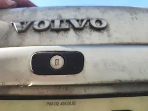Foto de CERRADURA MALETERO / PORTON VOLVO S40 BERLINA 1.9 Diesel CAT (116 CV / 85 KW)