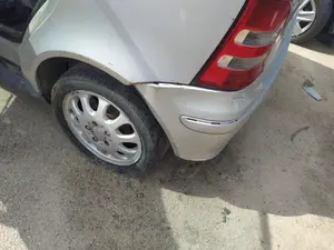 Foto de PUENTE TRASERO MERCEDES-BENZ CLASE A (BM 168) 1.7 CDI Diesel CAT (95 CV / 70 KW) referencia A1683501508